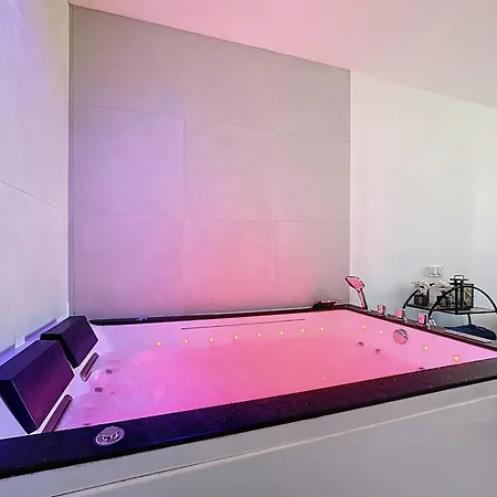 La D'ysis - Jacuzzi - Saint-etienne شقة سانت إتيان